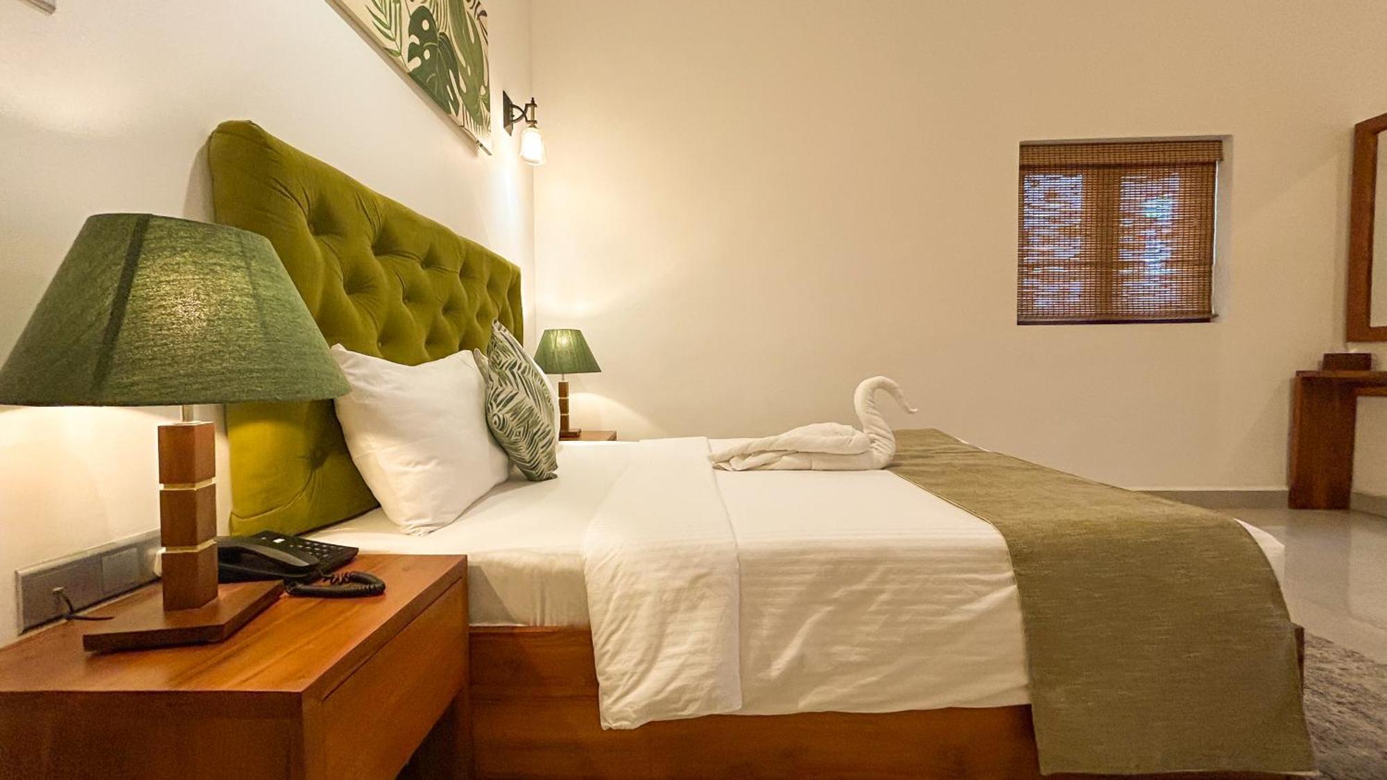 J Leaf Hotel By Blue Bird Negombo Eksteriør billede